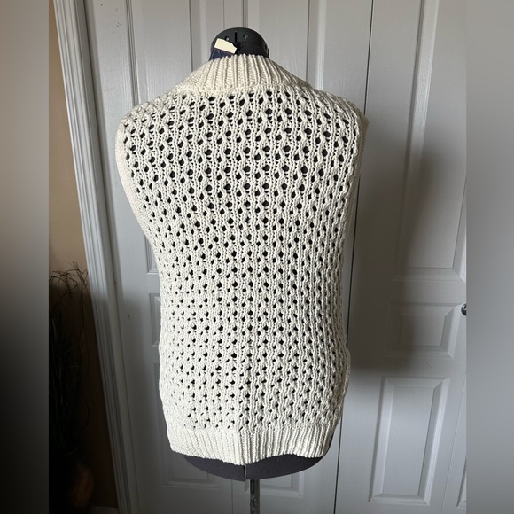 New with tags Roxy Wave Vibe tank in marshmallow - Picture 5 of 14